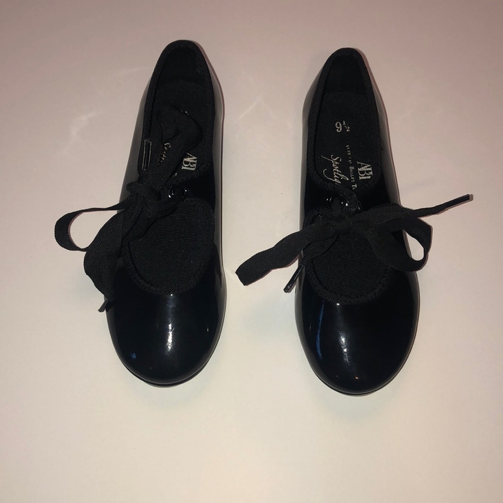 Tap shoes